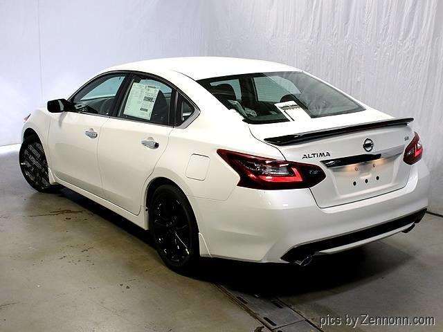 Nissan Altima 2017 photo 8